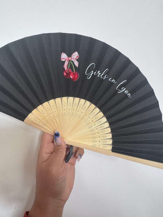 Éventail Girls in Lyon